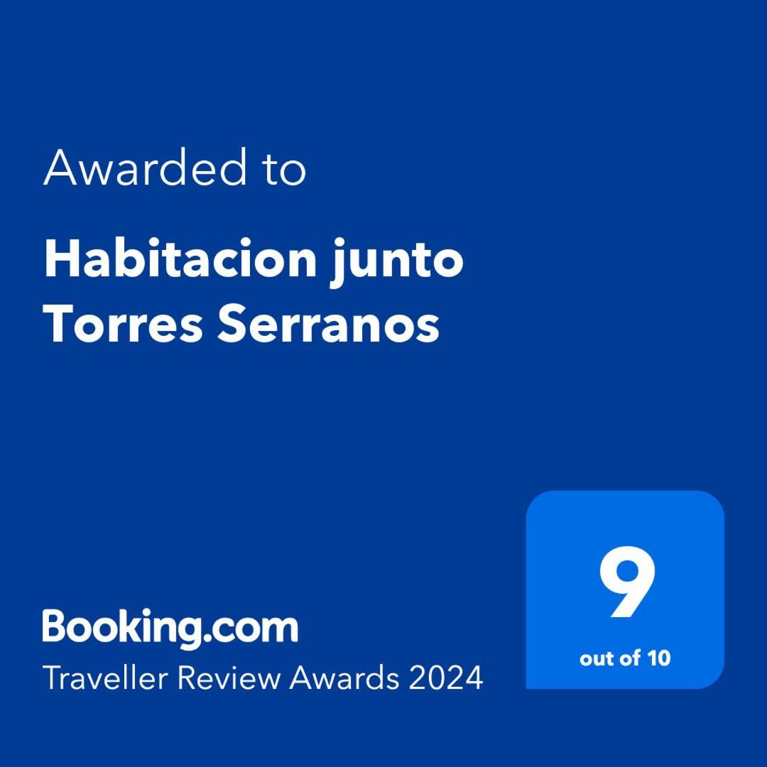 Habitacion Junto Torres Serranos Valencia Bagian luar foto